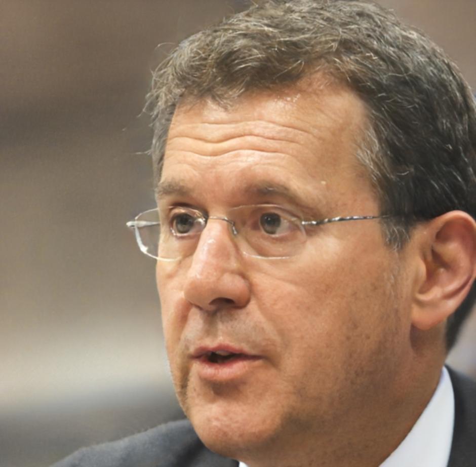 Professor especialista em educação financeira